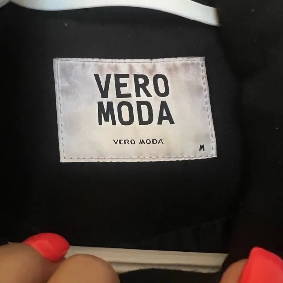 Vera Moda Jacket - Picture 2 of 3